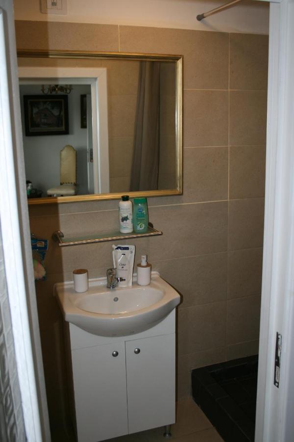 Colev Rooms Focsani Luaran gambar